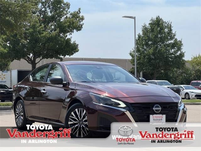 2025 Nissan Altima SV — Sedan — 6,113 mi — Arlington, TX