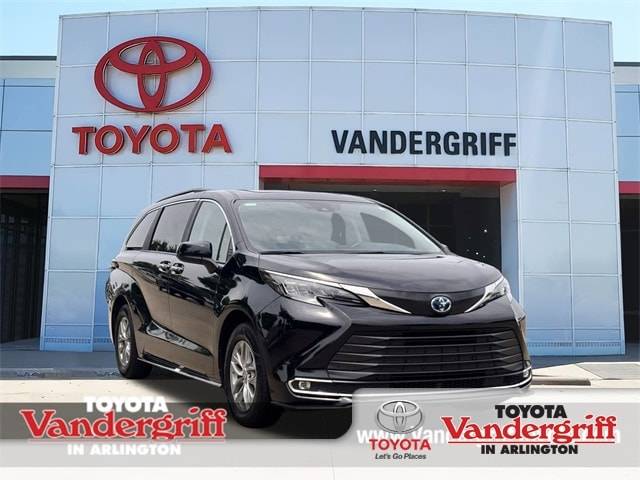 2024 Toyota Sienna XLE — Minivan — 53,365 mi — Arlington, TX