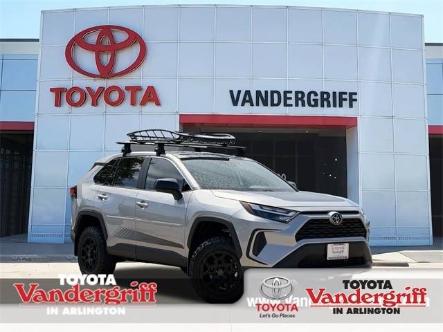 2024 Toyota RAV4 LE — SUV — 2,234 mi — Arlington, TX
