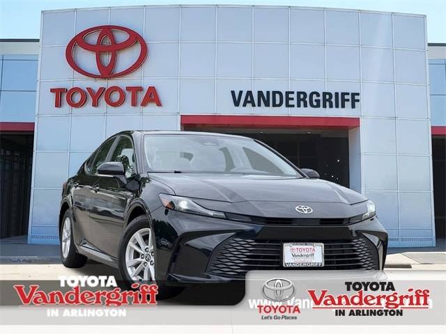 2025 Toyota Camry Hybrid LE — Sedan — 34,110 mi — Arlington, TX