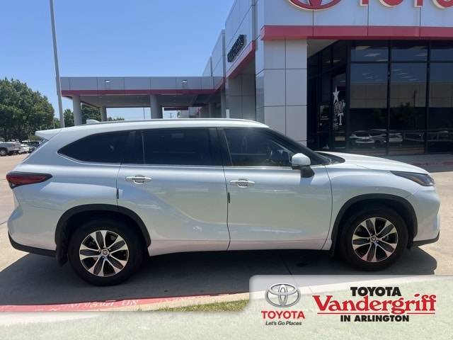 2023 Toyota Highlander XLE — SUV — 24,174 mi — Arlington, TX