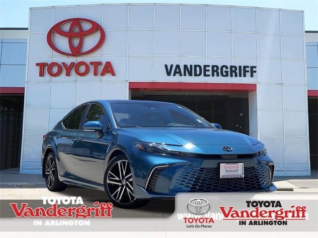 2025 Toyota Camry Hybrid XSE — Sedan — 13,187 mi — Arlington, TX