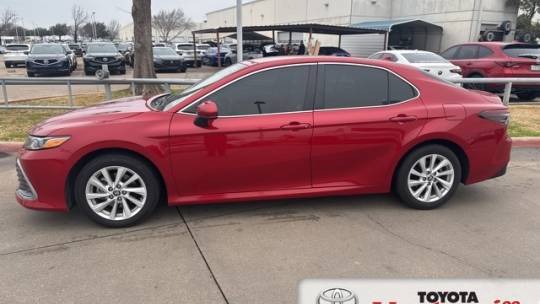 2024 Toyota Camry LE — Sedan — 28,295 mi — Arlington, TX