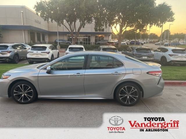 2019 Toyota Camry SE — Sedan — 121,286 mi — Arlington, TX