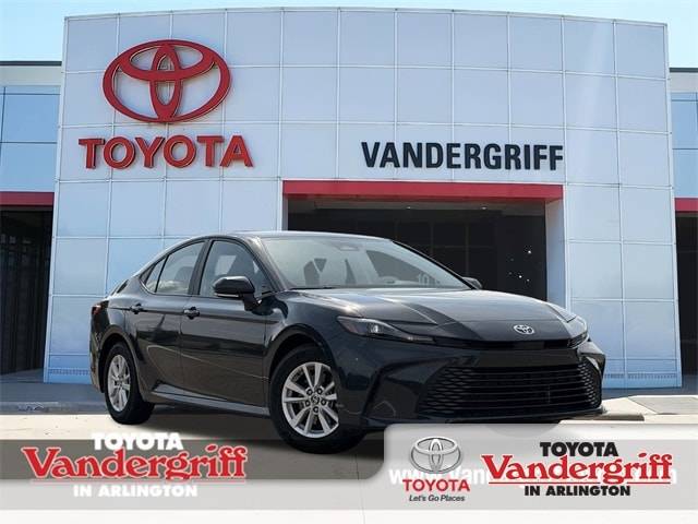 2025 Toyota Camry Hybrid LE — Sedan — 19,449 mi — Arlington, TX