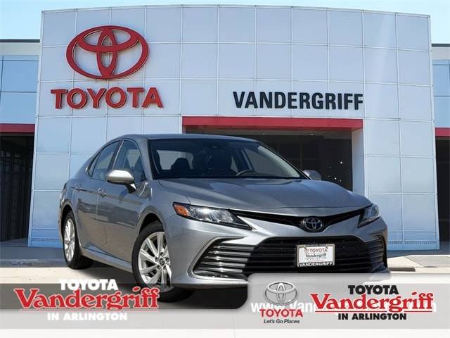2024 Toyota Camry LE — Sedan — 31,059 mi — Arlington, TX