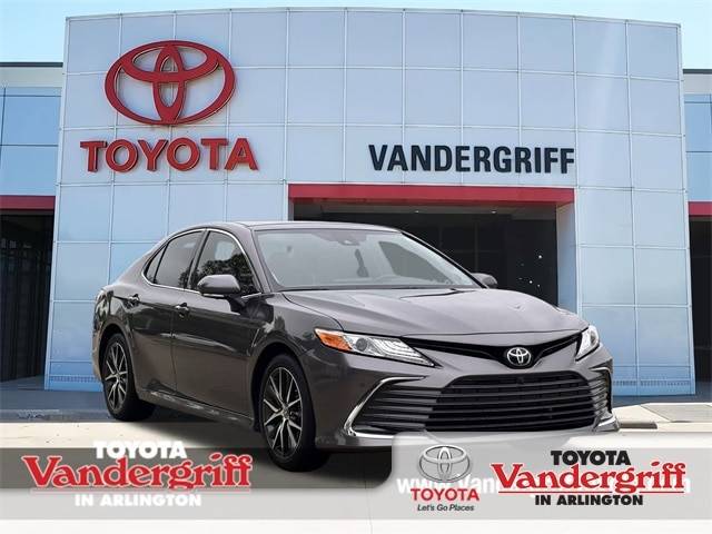 2024 Toyota Camry XLE — Sedan — 5,707 mi — Arlington, TX