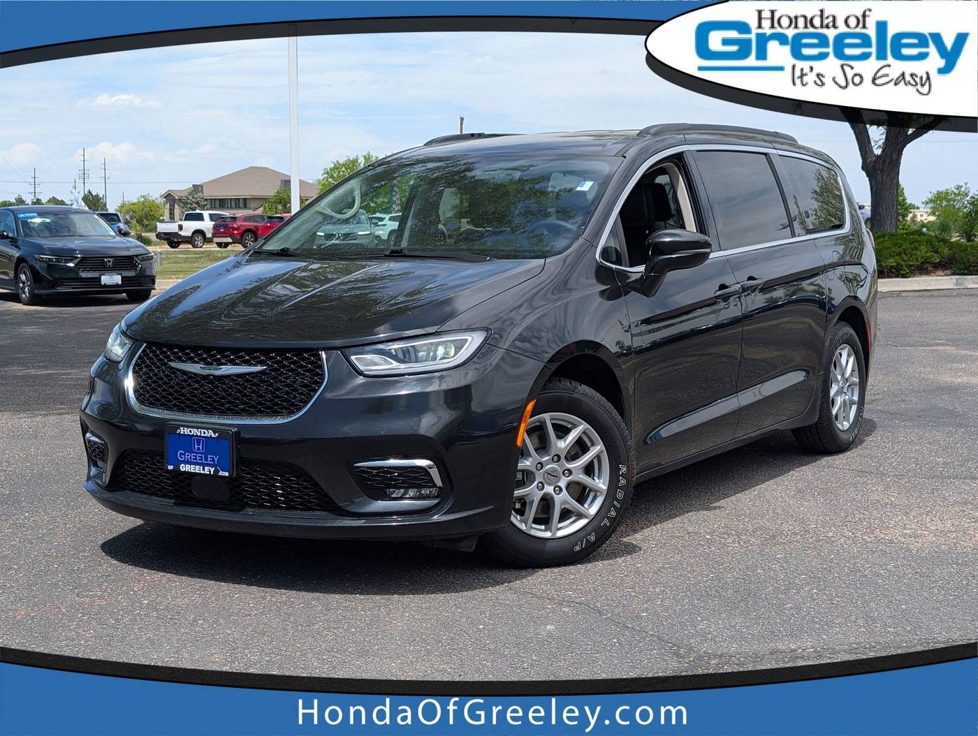 2022 Chrysler Pacifica Touring L — Minivan — 76,141 mi — Greeley, CO