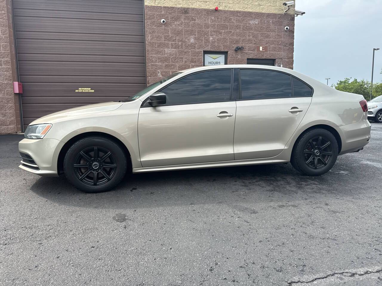 2016 Volkswagen Jetta 1.4T S — Sedan — 86,198 mi — Warminster, PA