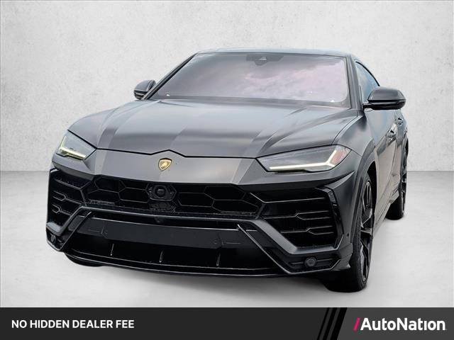 2022 Lamborghini Urus Standard