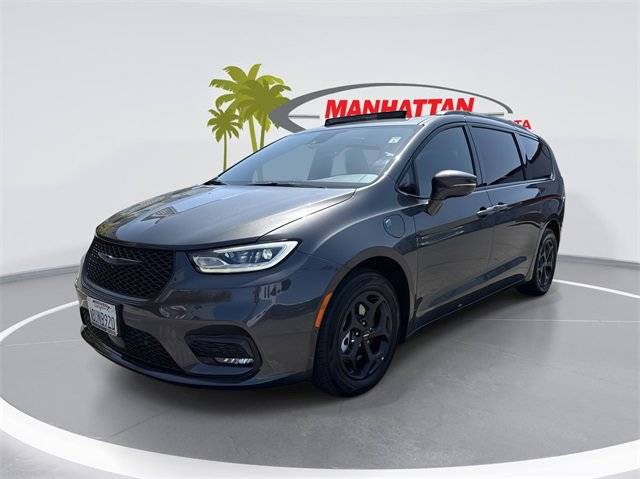 2021 Chrysler Pacifica Hybrid Limited — Minivan — 38,709 mi — Manhattan Beach, CA