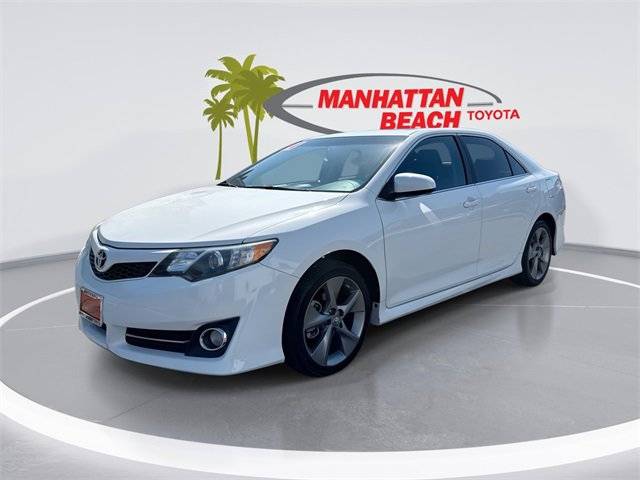 2014 Toyota Camry SE V6 — Sedan — 49,919 mi — Manhattan Beach, CA