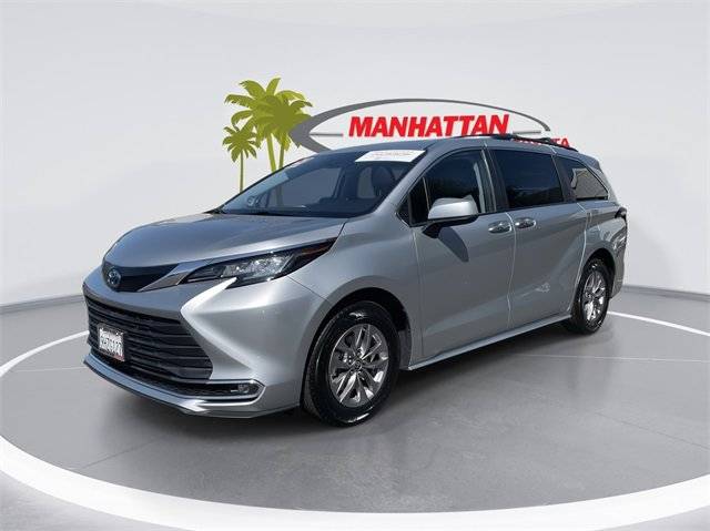 2023 Toyota Sienna XLE — Minivan — 19,995 mi — Manhattan Beach, CA