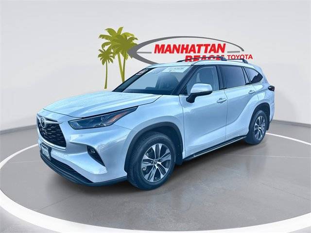 2022 Toyota Highlander XLE — SUV — 13,857 mi — Manhattan Beach, CA