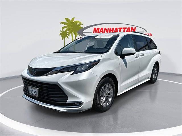 2024 Toyota Sienna XLE