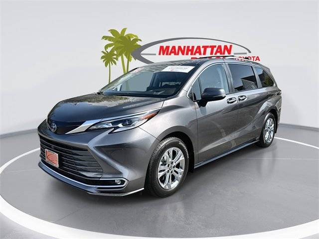 2023 Toyota Sienna Platinum — Minivan — 12,500 mi — Manhattan Beach, CA
