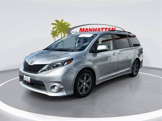 2017 Toyota Sienna SE — Minivan — 67,198 mi — Manhattan Beach, CA