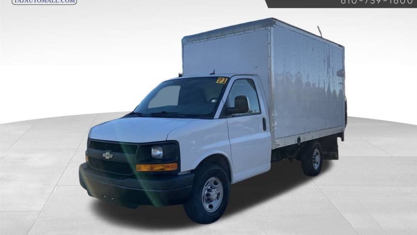 2015 Chevrolet Express Commercial Cutaway 3500 — Chassis Cab Truck — 71,059 mi — Bethlehem, PA