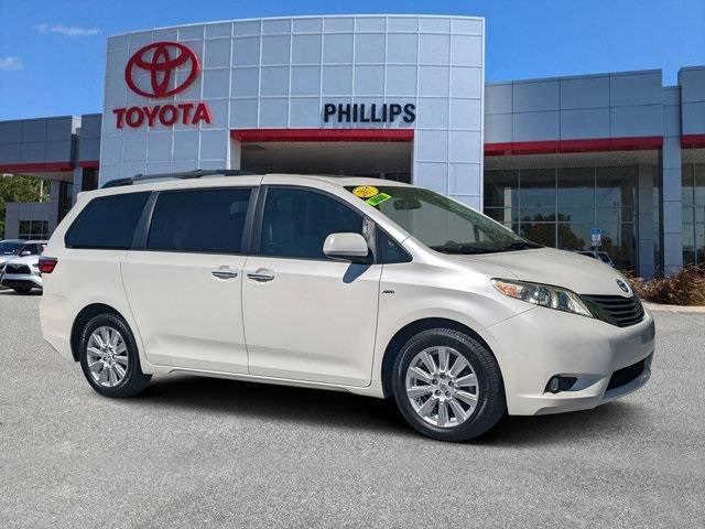 2017 Toyota Sienna XLE — Minivan — 147,008 mi — Leesburg, FL