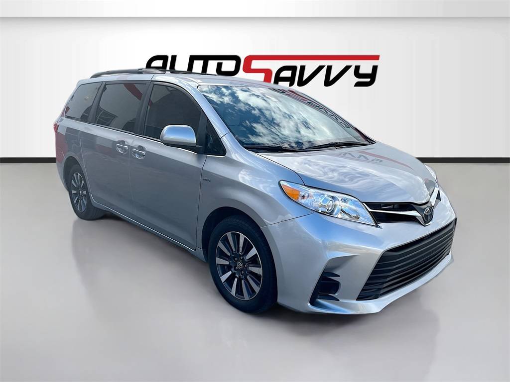 2019 Toyota Sienna LE — Minivan — 77,464 mi — Windsor, CO