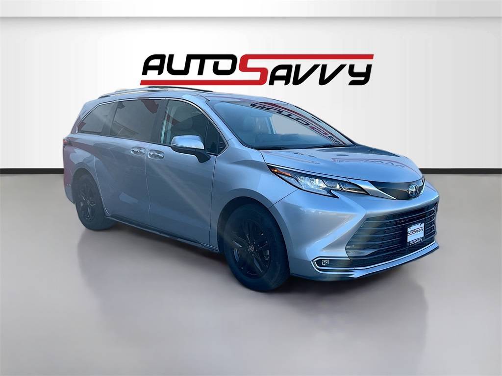 2023 Toyota Sienna Limited — Minivan — 28,104 mi — Windsor, CO