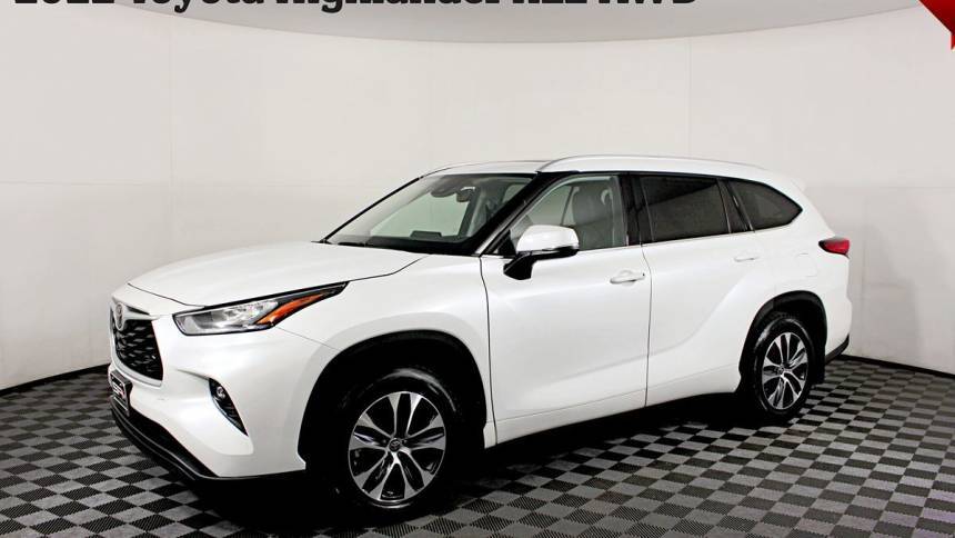 2022 Toyota Highlander XLE — SUV — 28,634 mi — Lynnwood, WA