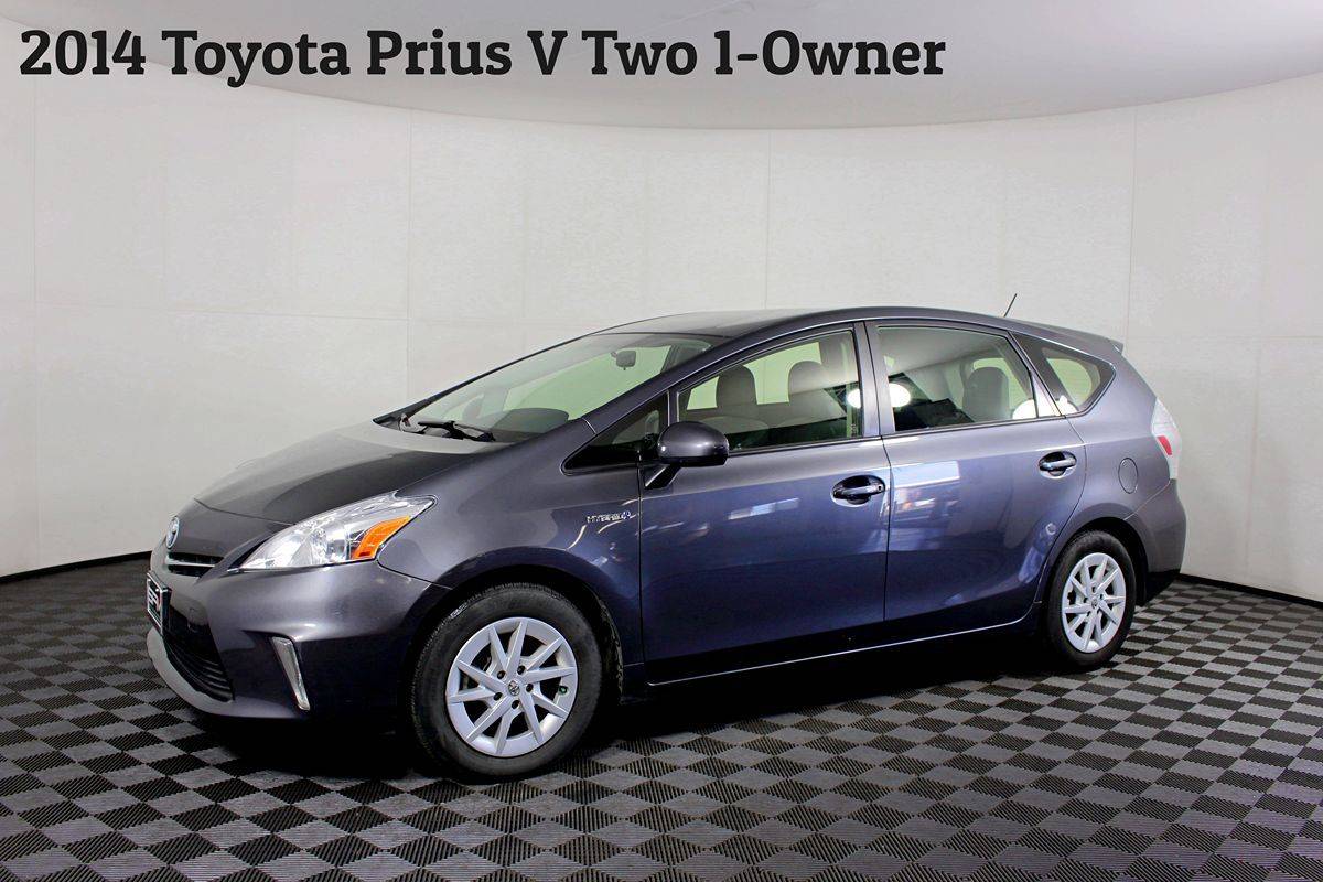 2014 Toyota Prius v Two — Wagon — 101,634 mi — Lynnwood, WA