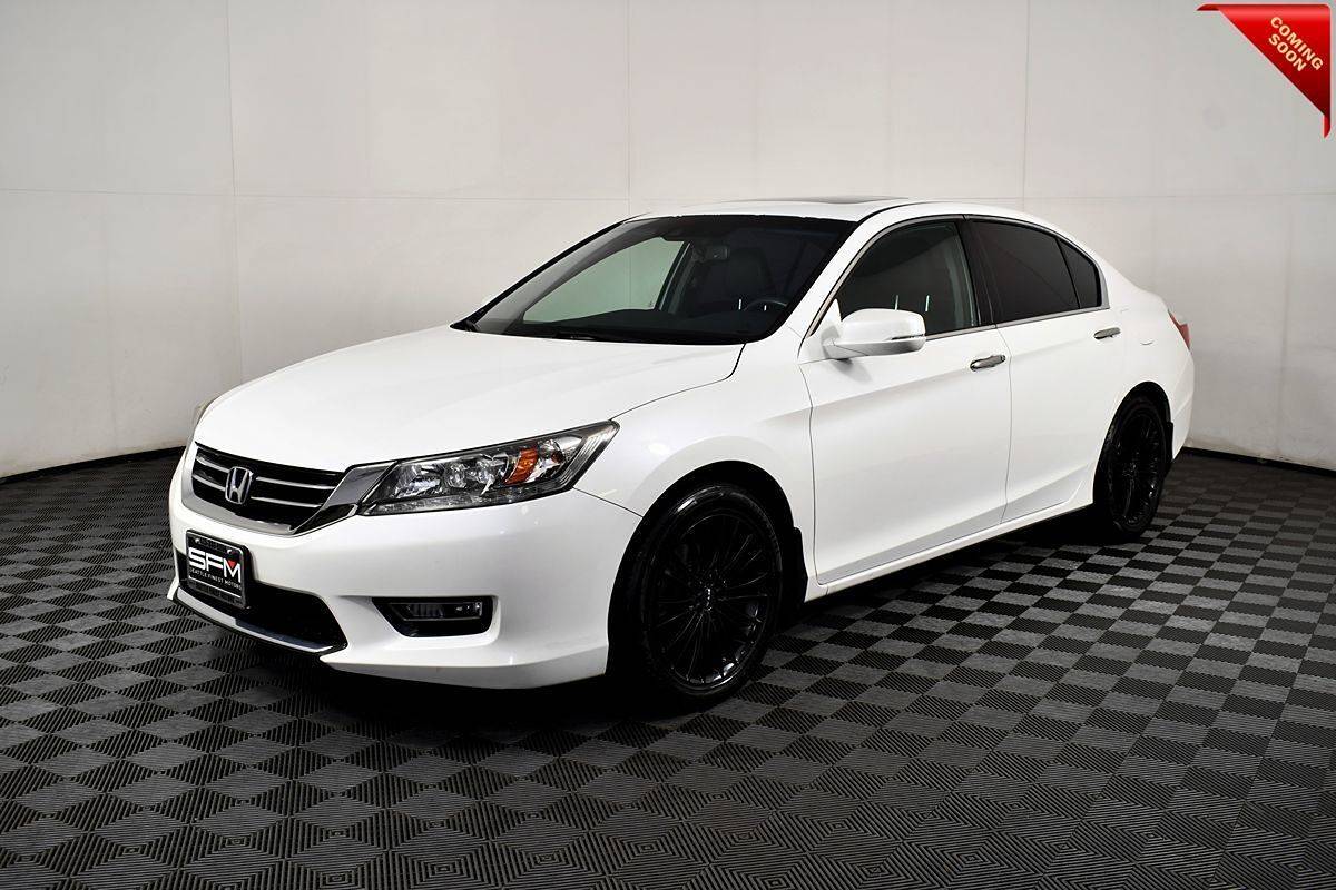 2013 Honda Accord Touring — Sedan — 97,344 mi — Lynnwood, WA