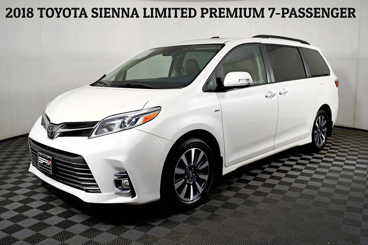2018 Toyota Sienna Limited Premium — Minivan — 33,894 mi — Lynnwood, WA