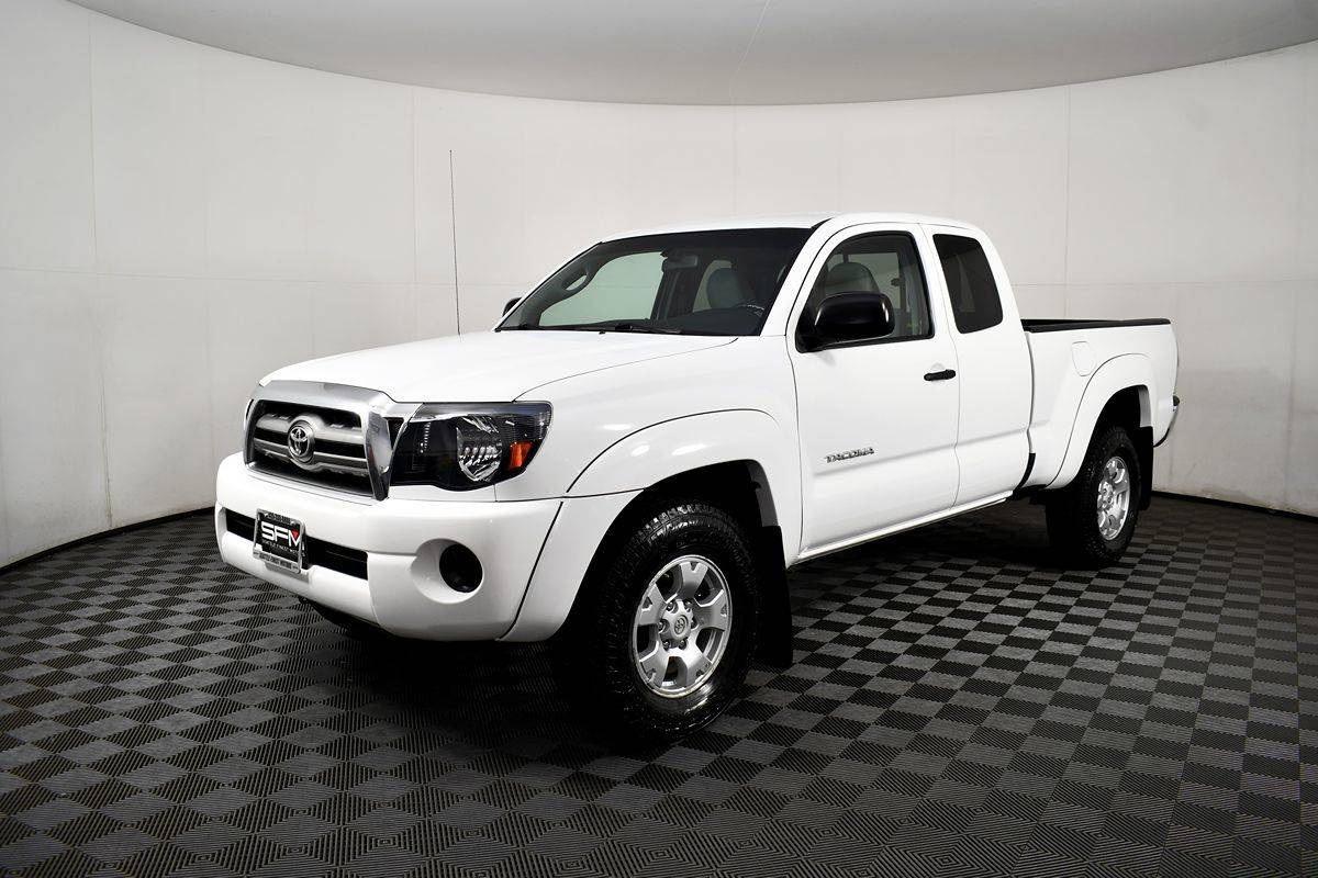 2010 Toyota Tacoma Base — Pickup Truck — 122,939 mi — Lynnwood, WA
