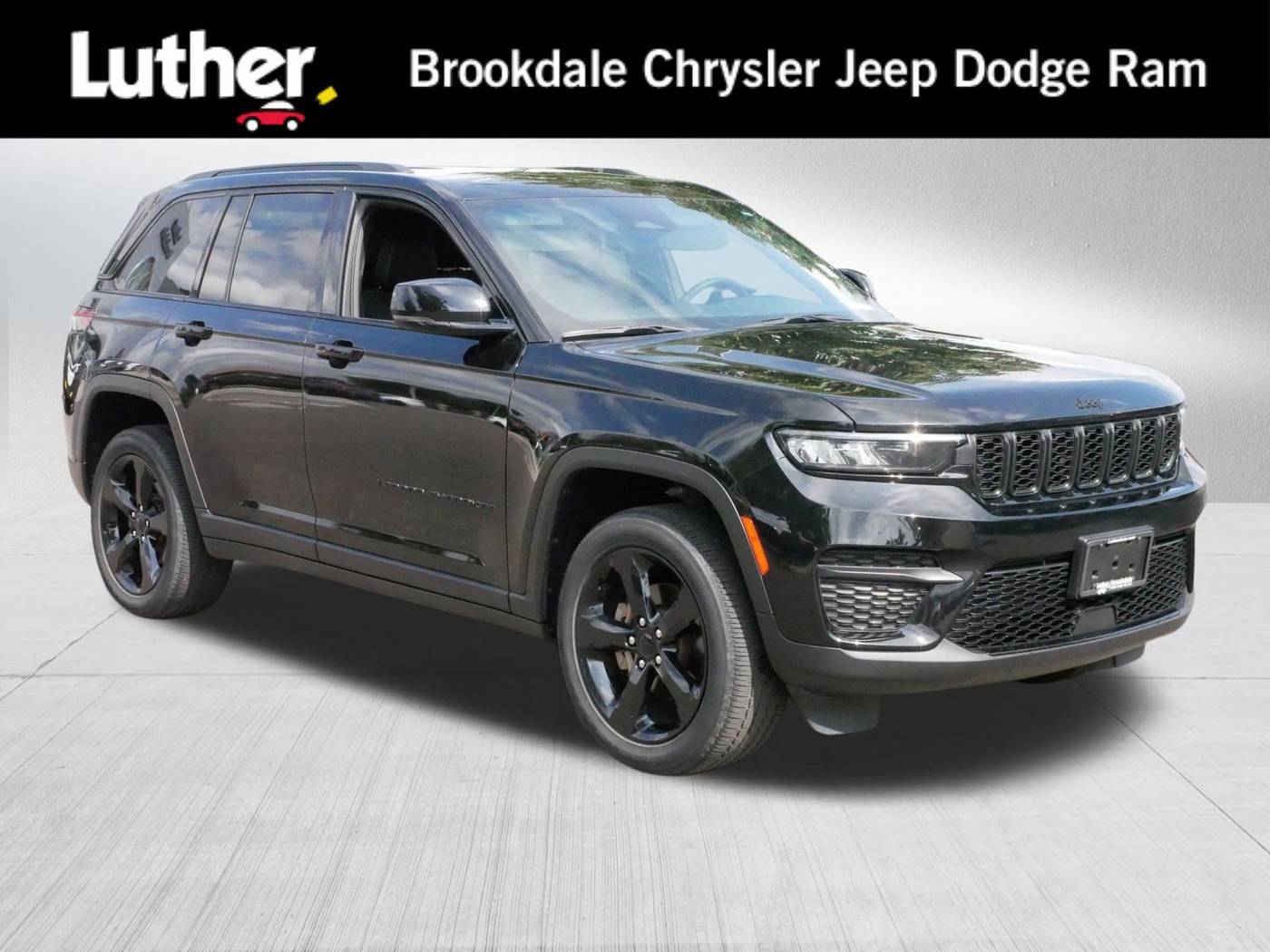 2023 Jeep Grand Cherokee Altitude — SUV — 23,032 mi — Brooklyn Park, MN