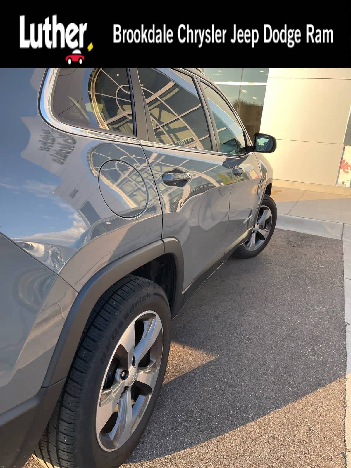 2019 Jeep Cherokee Limited — SUV — 93,615 mi — Brooklyn Park, MN