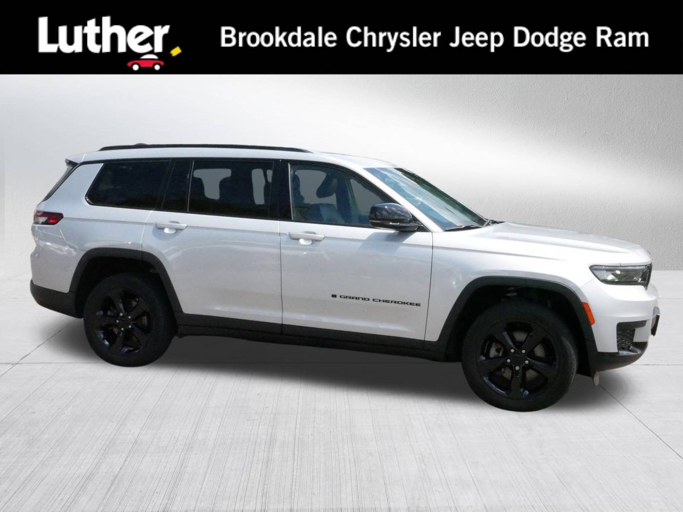 2022 Jeep Grand Cherokee Altitude — SUV — 33,128 mi — Brooklyn Park, MN