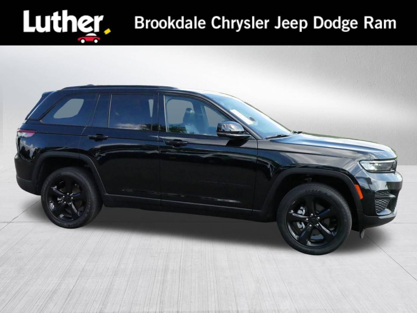 2022 Jeep Grand Cherokee Altitude — SUV — 44,432 mi — Brooklyn Park, MN