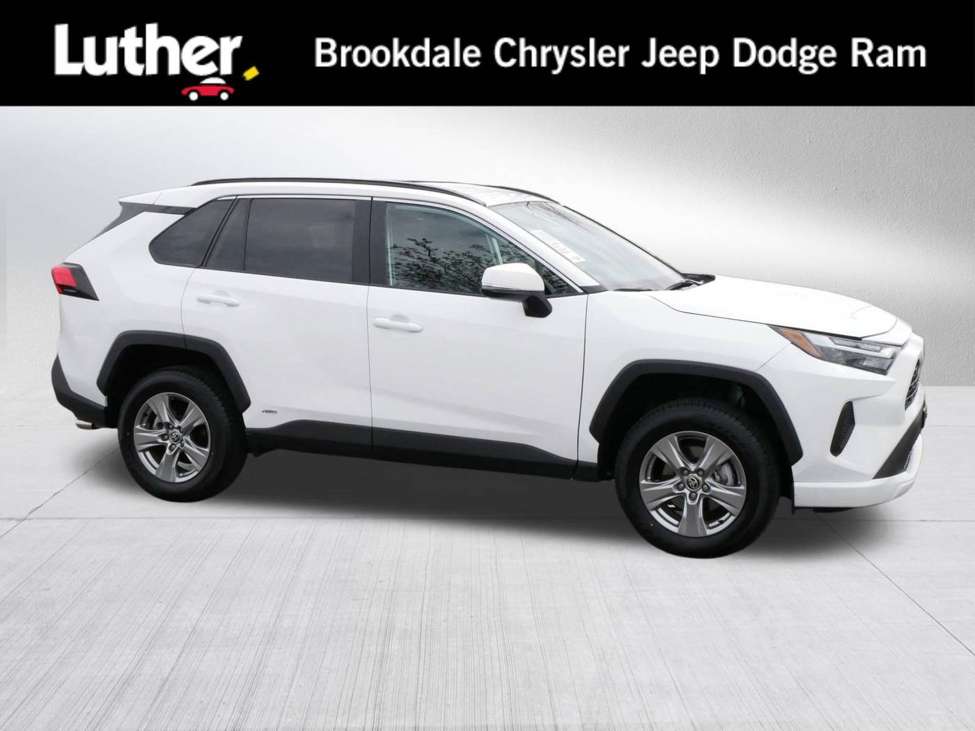 2024 Toyota RAV4 Hybrid XLE — SUV — 16,898 mi — Brooklyn Park, MN