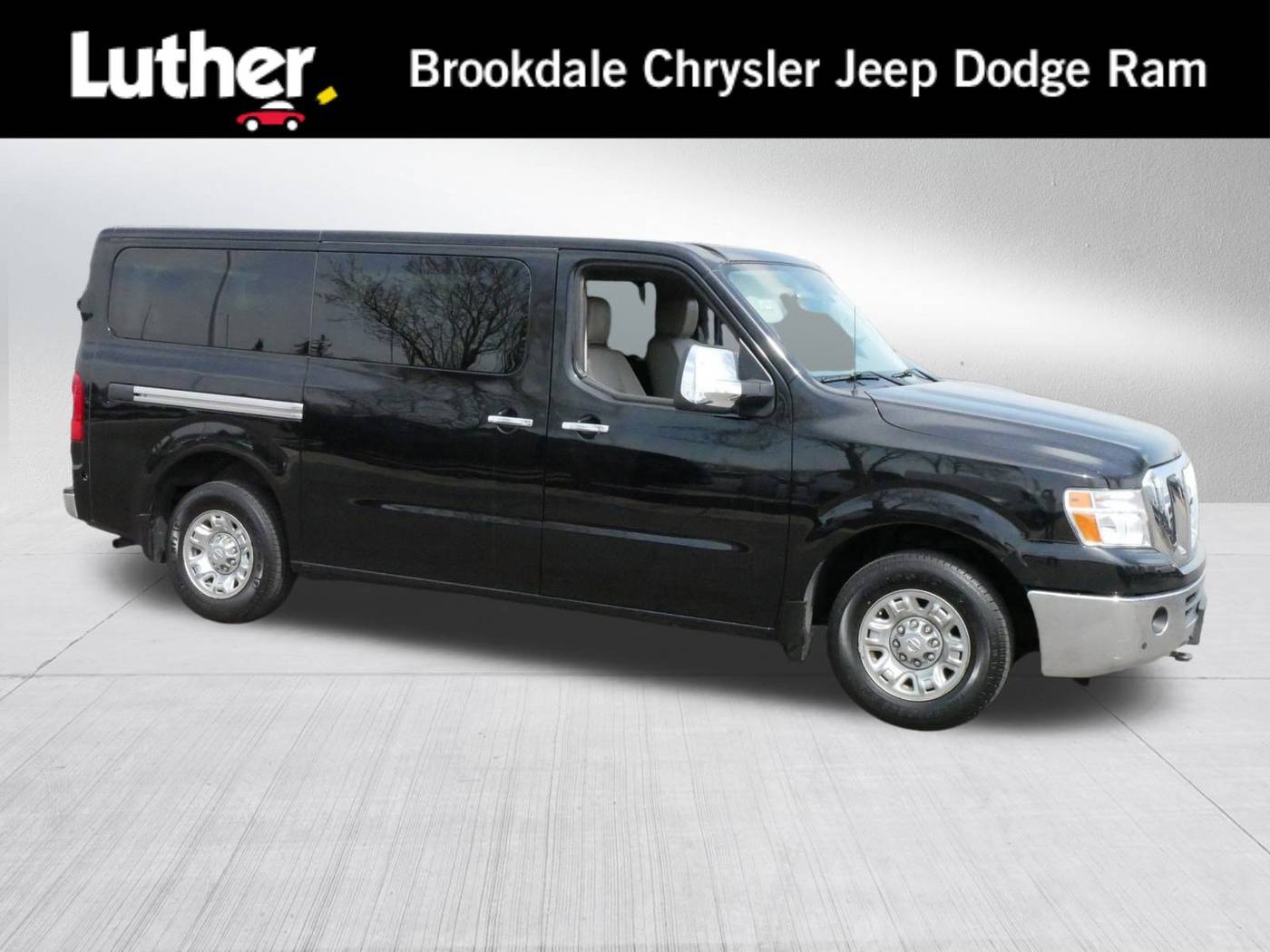2016 Nissan NV Passenger SL — Passenger Van — 72,180 mi — Brooklyn Park, MN