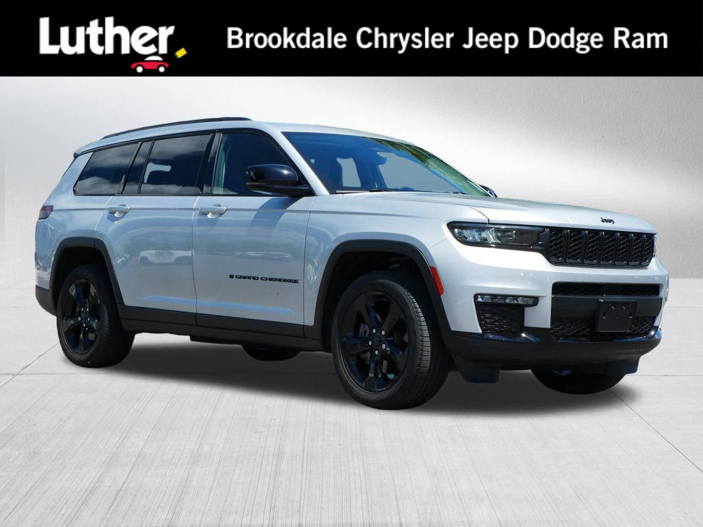 2022 Jeep Grand Cherokee Limited — SUV — 18,983 mi — Brooklyn Park, MN