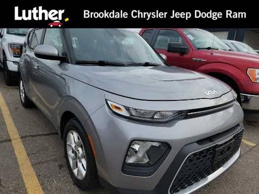 2022 Kia Soul LX — Hatchback — 61,218 mi — Brooklyn Park, MN