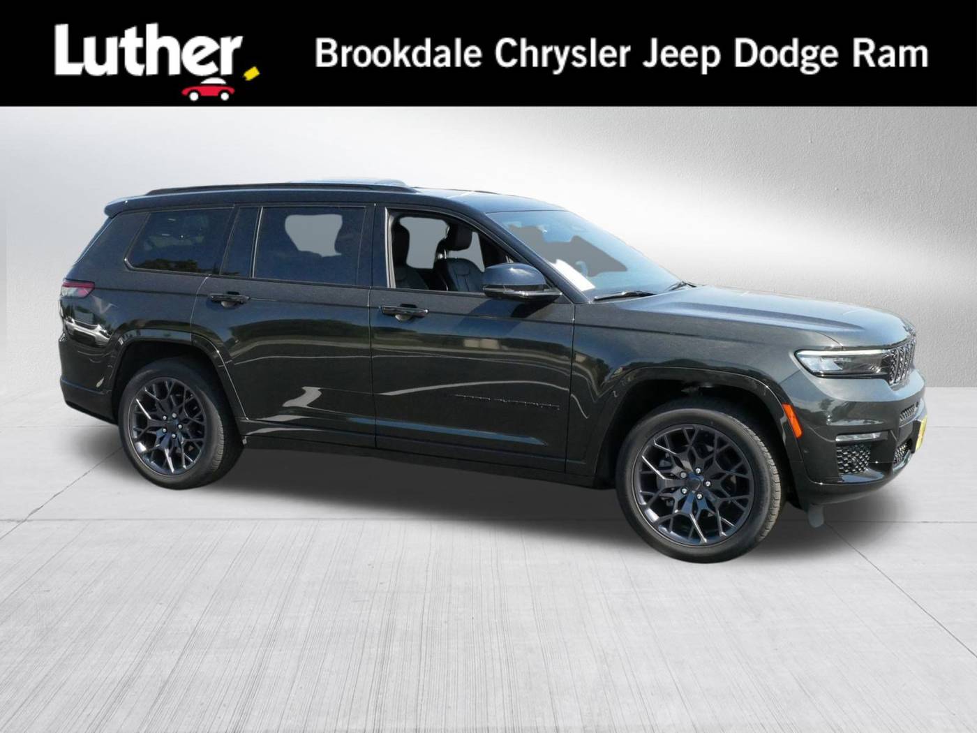 2023 Jeep Grand Cherokee Summit Reserve — SUV — 16,500 mi — Brooklyn Park, MN