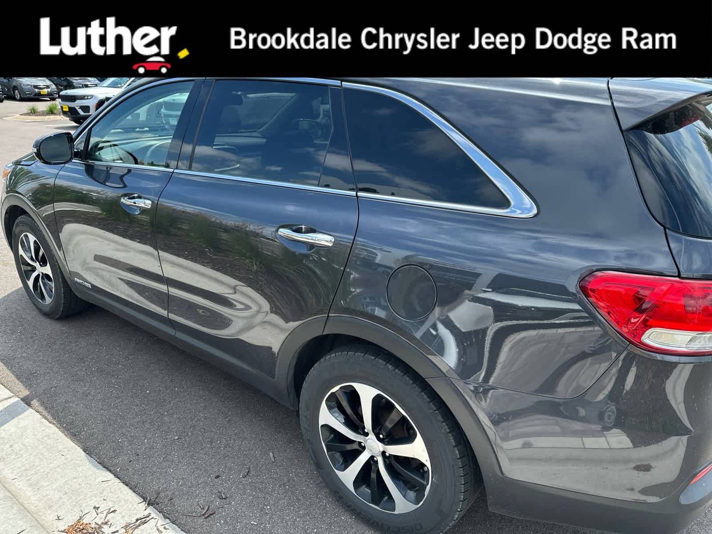 2017 Kia Sorento EX V6 — SUV — 99,681 mi — Brooklyn Park, MN