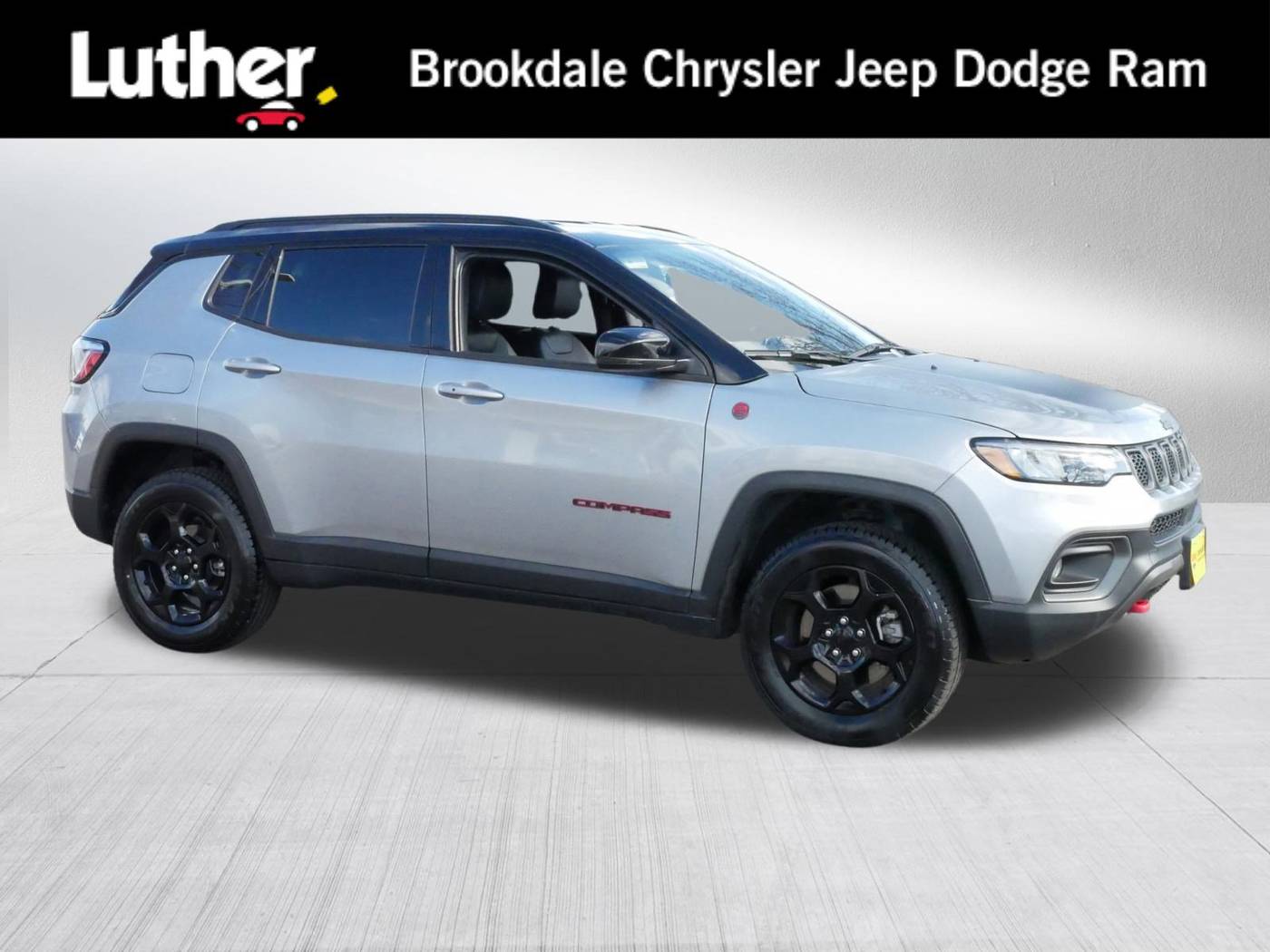 2024 Jeep Compass Trailhawk — SUV — 13,629 mi — Brooklyn Park, MN