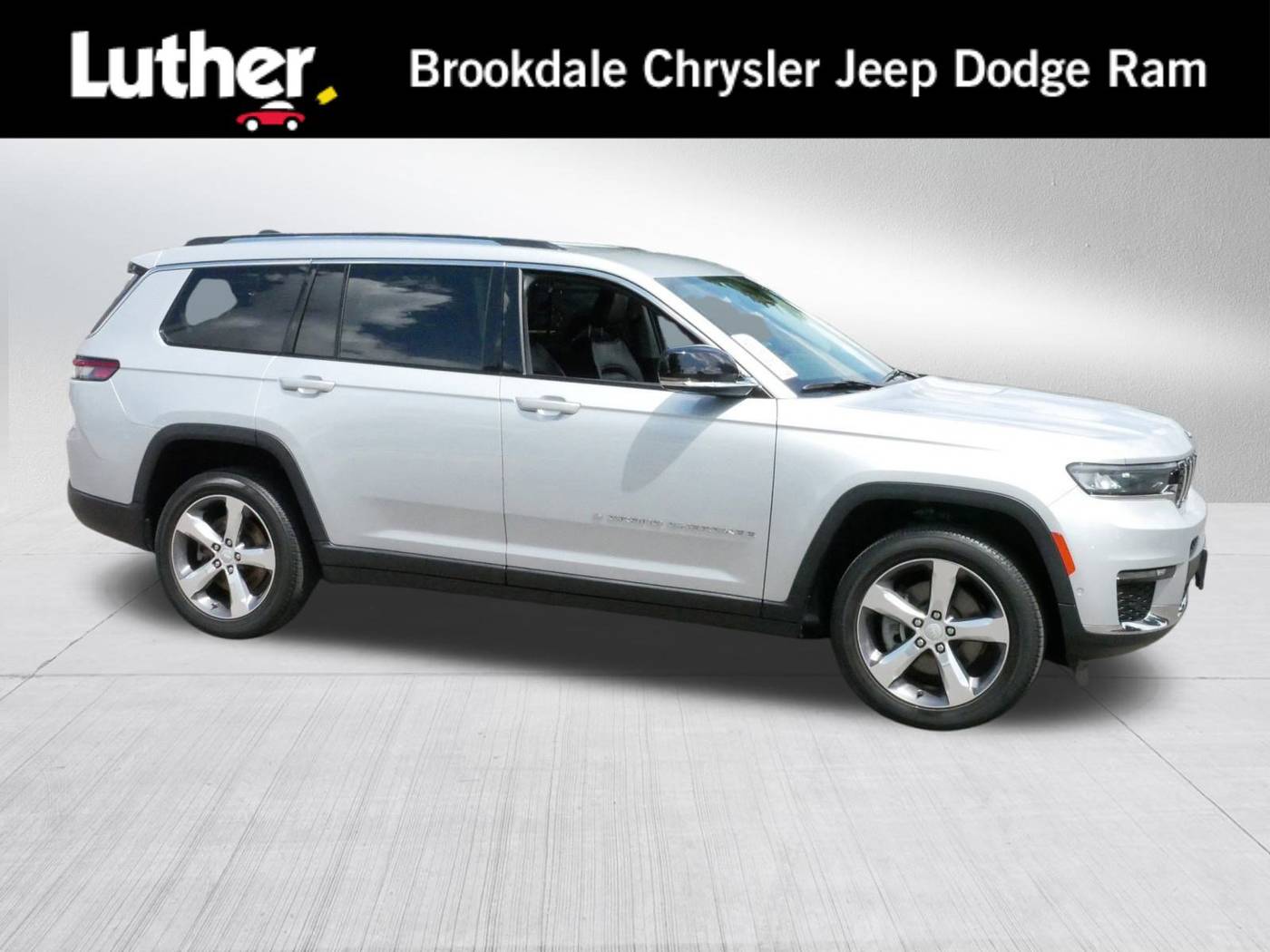 2021 Jeep Grand Cherokee Limited — SUV — 28,300 mi — Brooklyn Park, MN