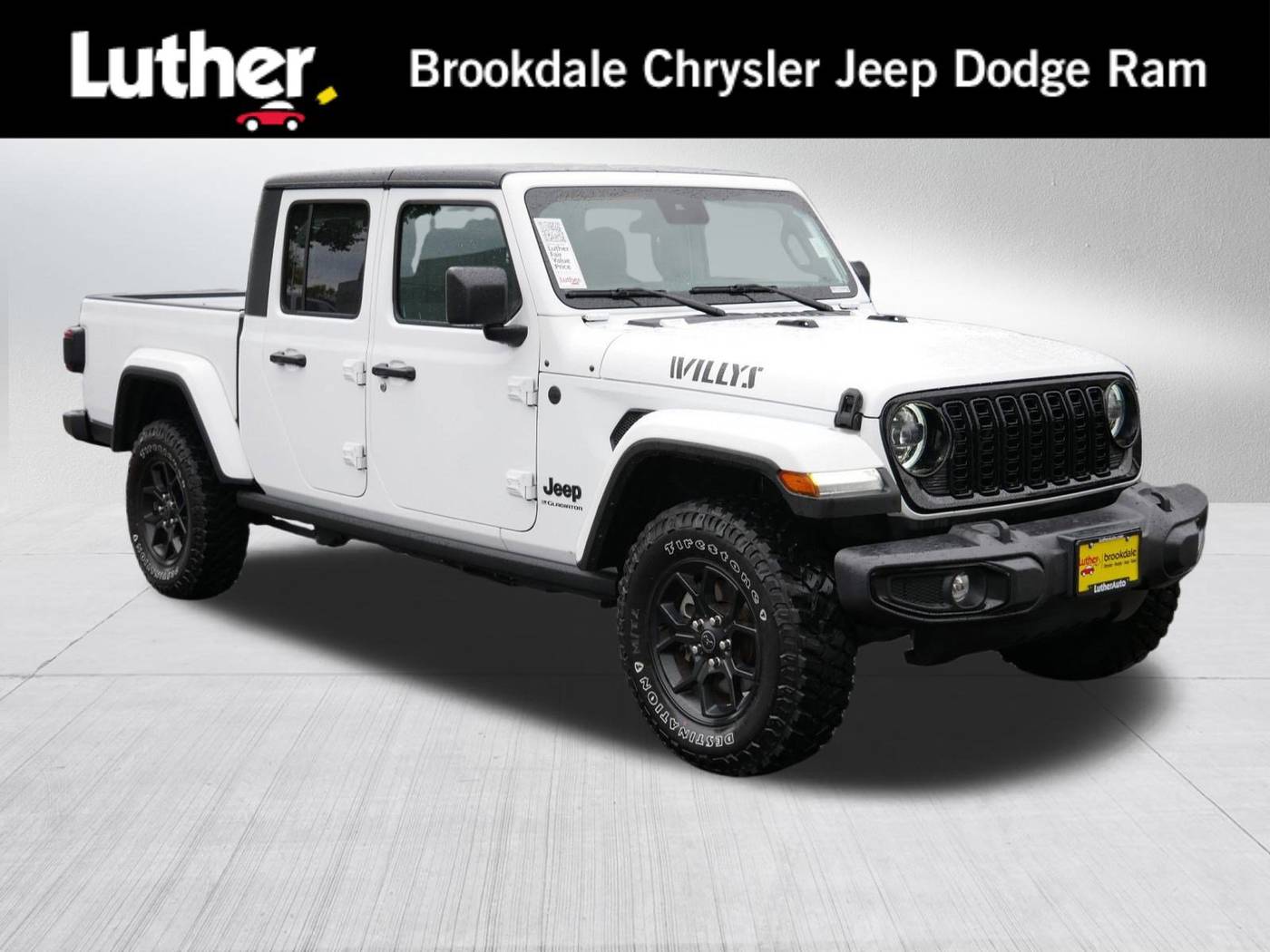 2024 Jeep Gladiator Willys — Pickup Truck — 14,572 mi — Brooklyn Park, MN