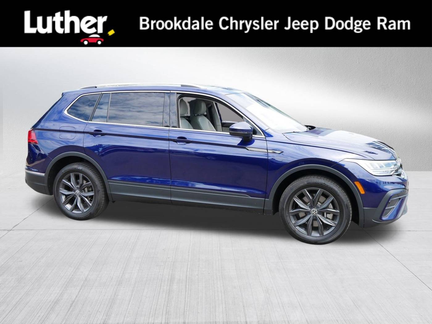 2023 Volkswagen Tiguan SE — SUV — 28,021 mi — Brooklyn Park, MN