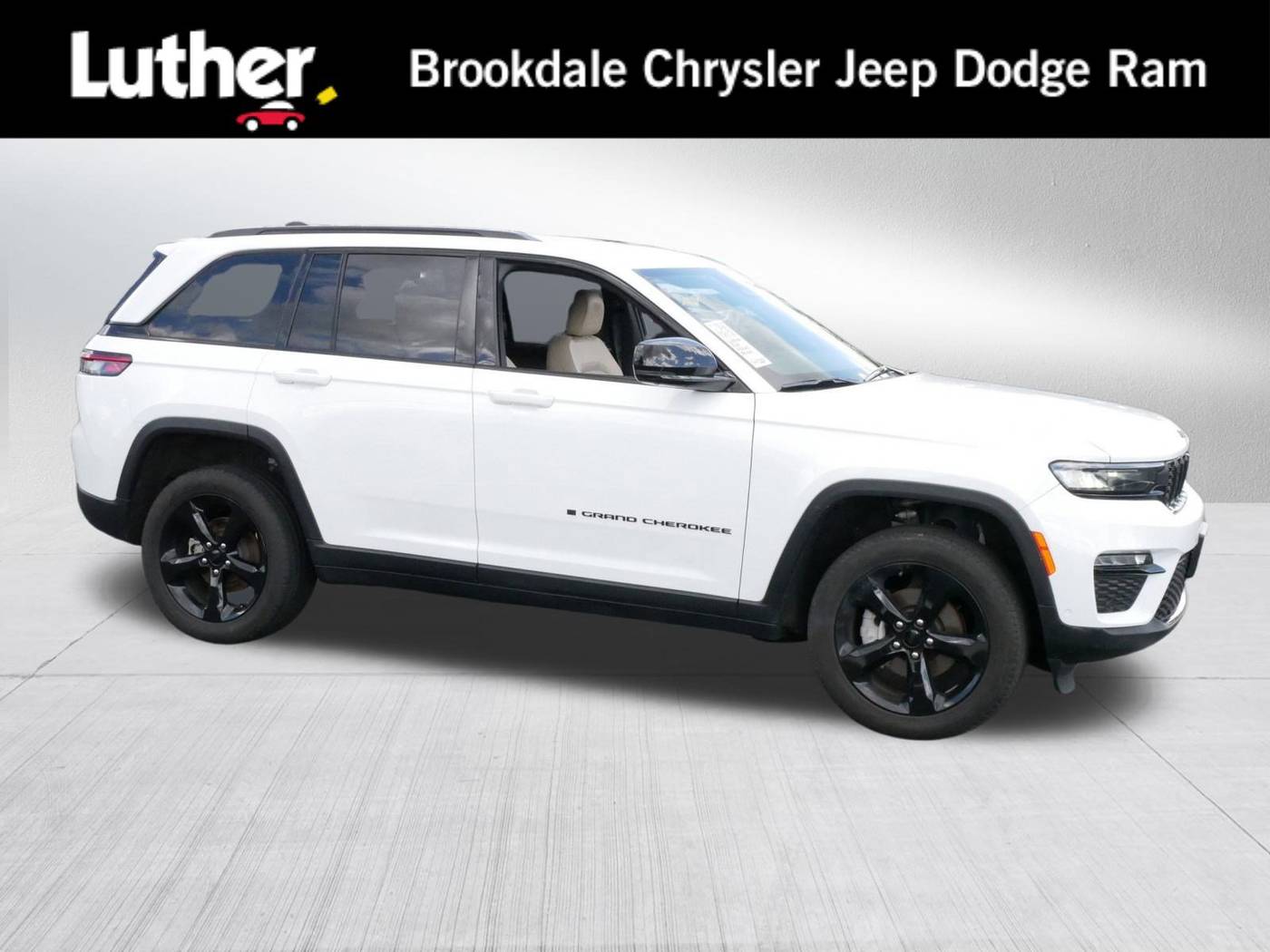 2023 Jeep Grand Cherokee Limited — SUV — 25,000 mi — Brooklyn Park, MN