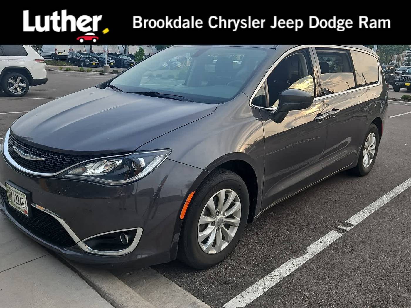 2018 Chrysler Pacifica Touring Plus — Minivan — 77,859 mi — Brooklyn Park, MN