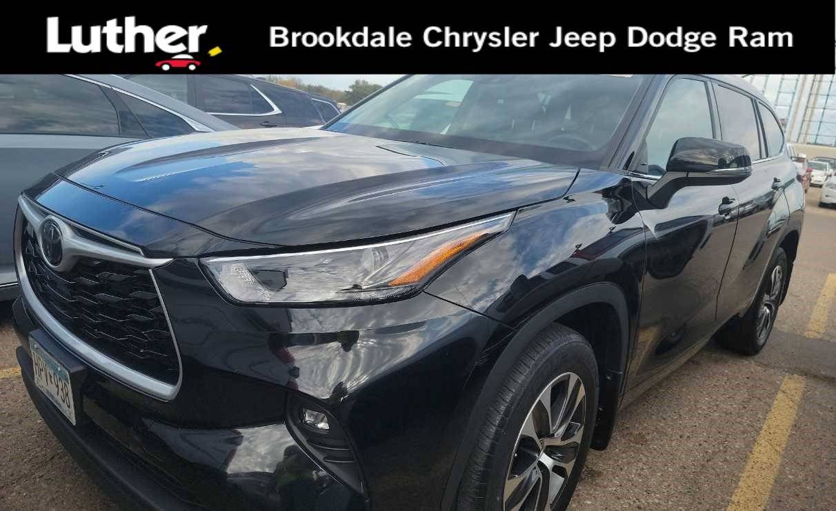 2022 Toyota Highlander XLE — SUV — 45,883 mi — Brooklyn Park, MN