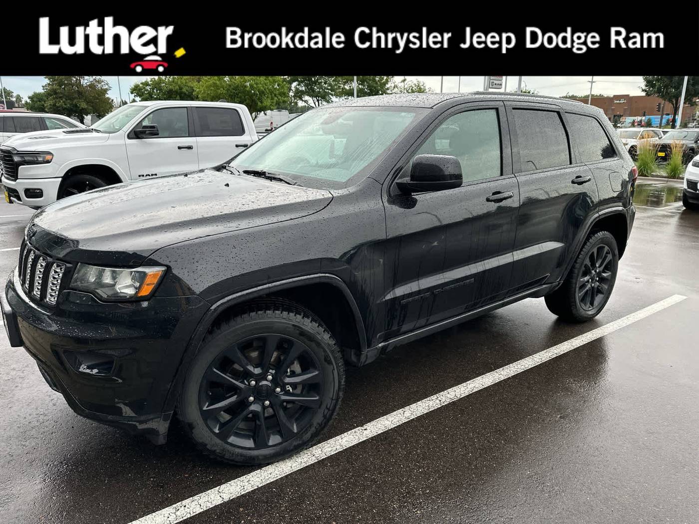 2017 Jeep Grand Cherokee Altitude — SUV — 110,009 mi — Brooklyn Park, MN