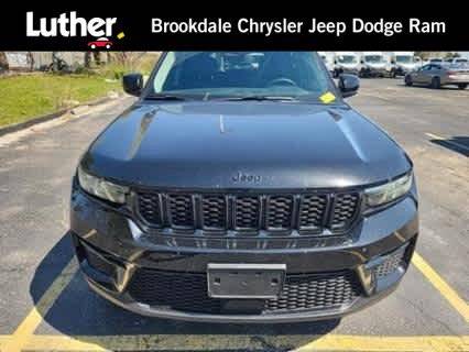 2023 Jeep Grand Cherokee Limited — SUV — 30,484 mi — Brooklyn Park, MN