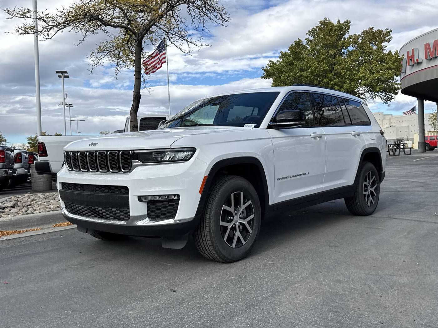 2025 Jeep Grand Cherokee Limited — SUV — 1,686 mi — Sandy, UT